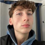 étudiant en première année de LEA, avec un très bon niveau en anglais